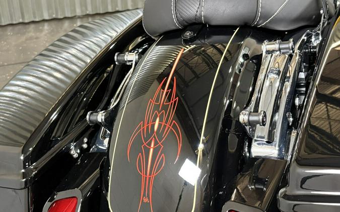 2025 Harley-Davidson Street Glide Vivid Black