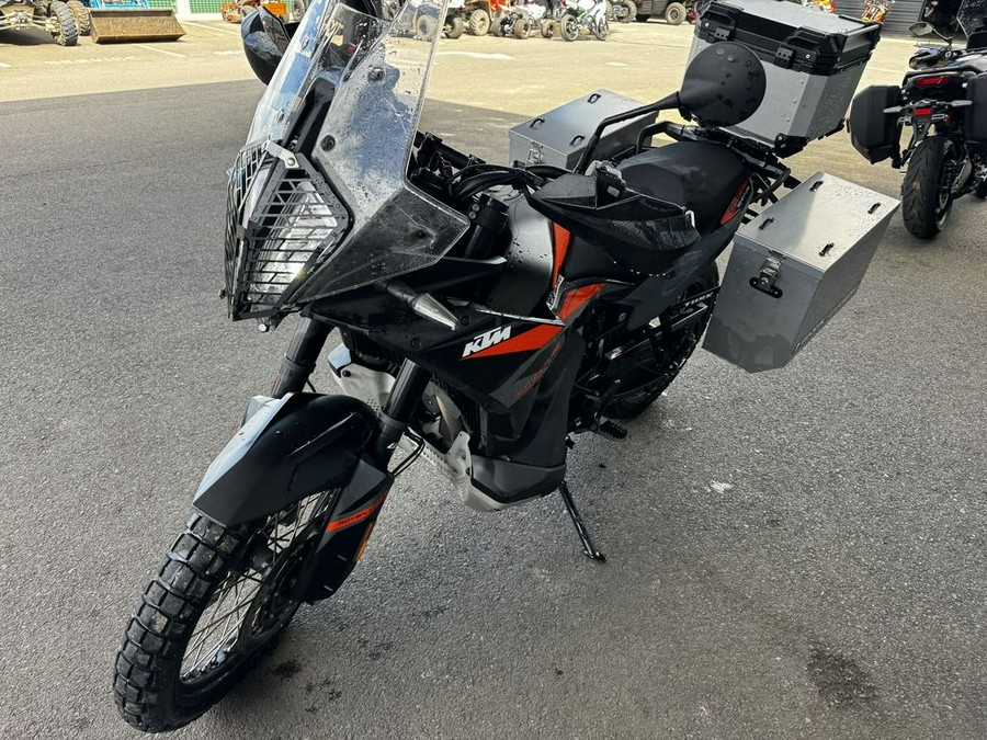 2023 KTM 890 Adventure