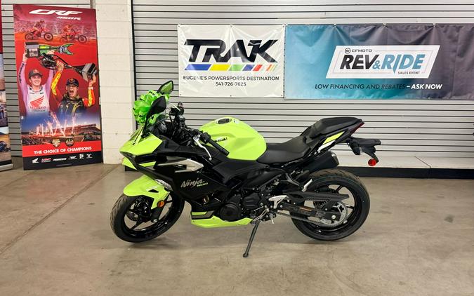 2026 Kawasaki Ninja® 500 SE ABS