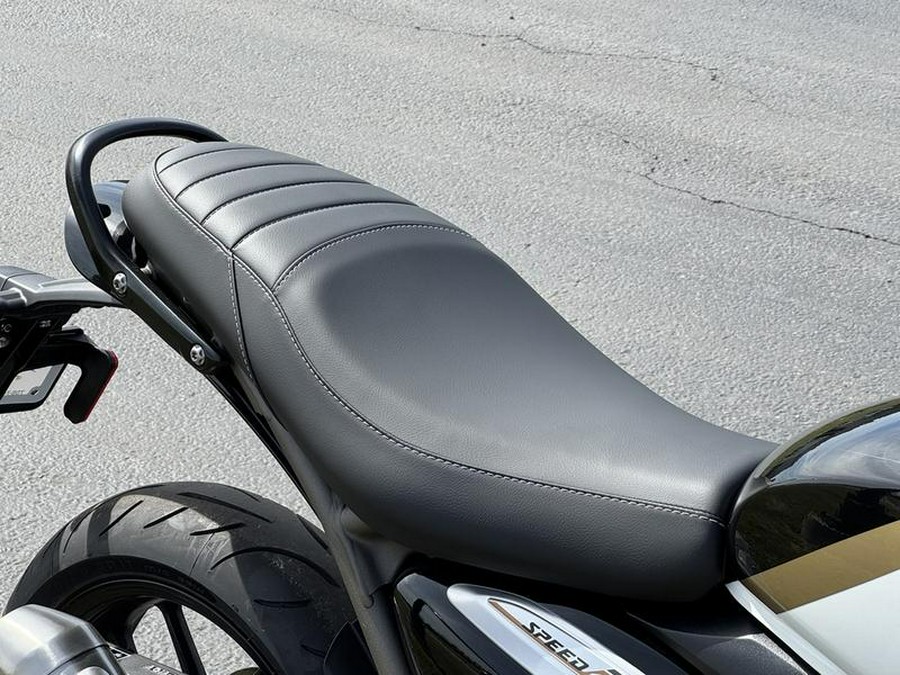 2026 Triumph Speed 400 Pearl Metallic White/Phantom Black