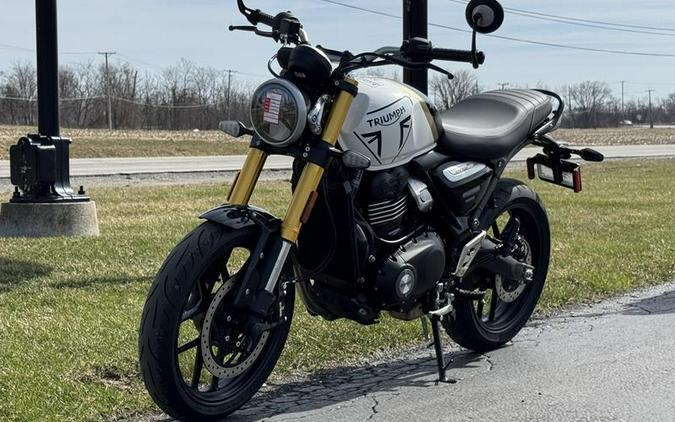 2026 Triumph Speed 400 Pearl Metallic White/Phantom Black