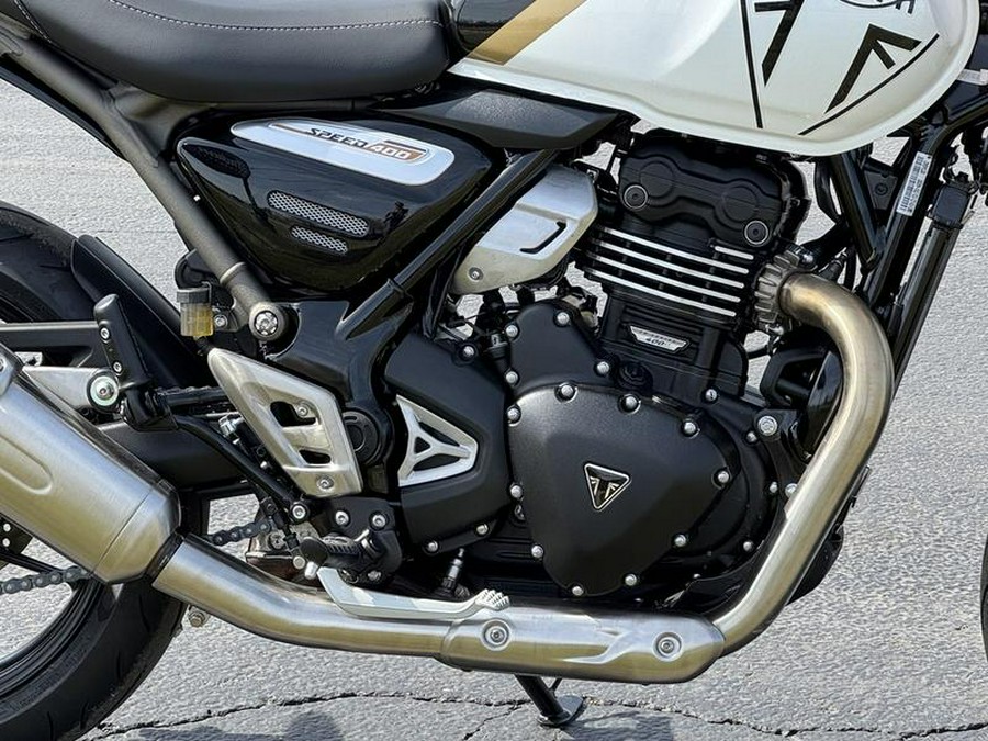 2026 Triumph Speed 400 Pearl Metallic White/Phantom Black