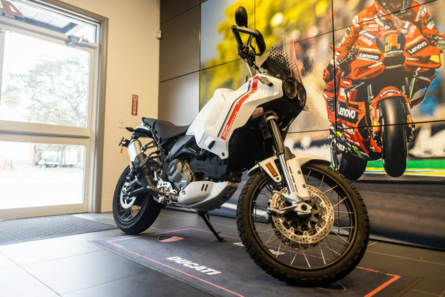 2025 Ducati DesertX 937
