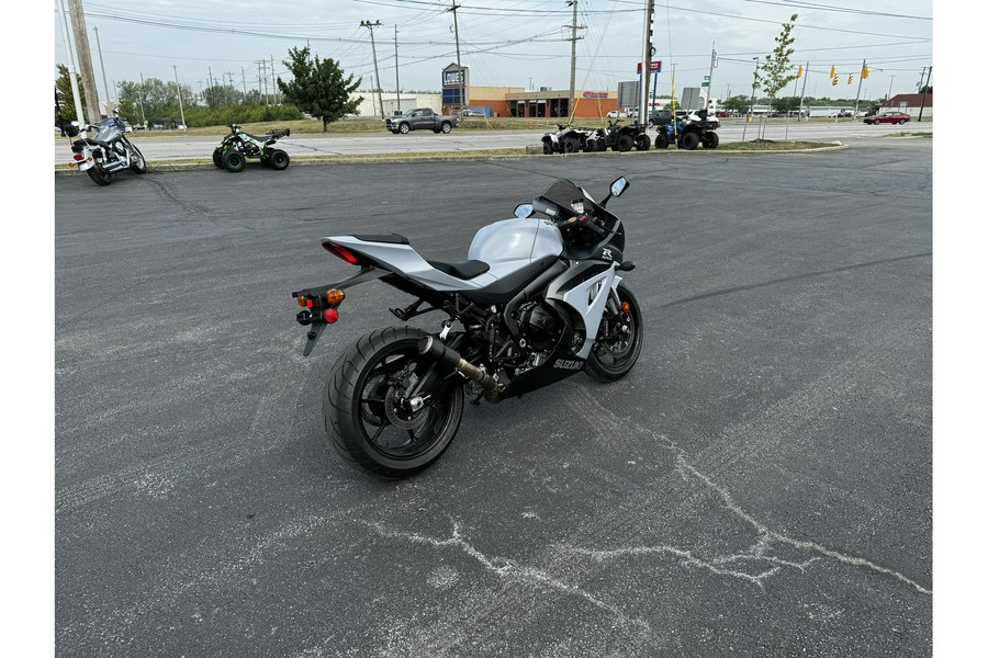 2022 Suzuki GSX-R1000