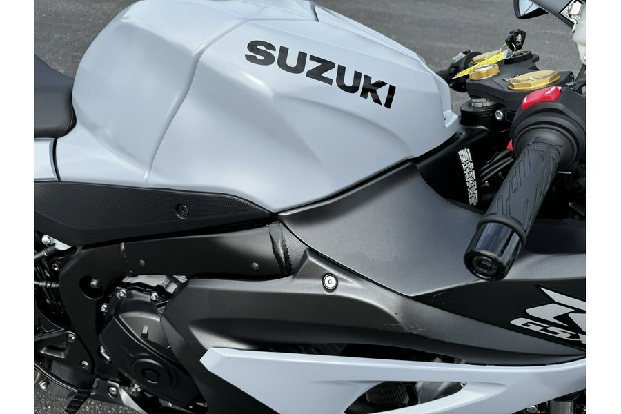 2022 Suzuki GSX-R1000