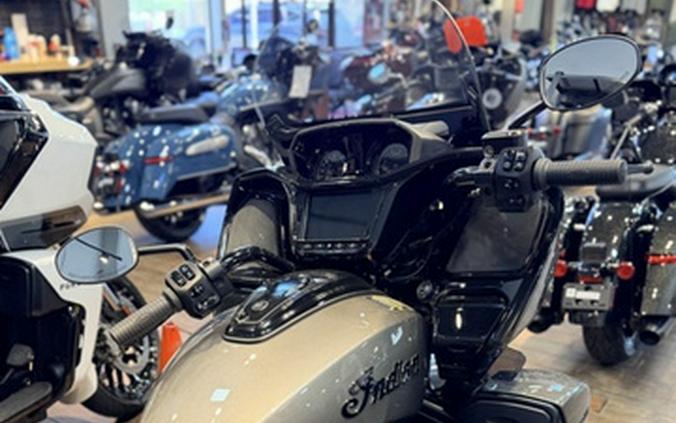 2026 Indian Pursuit Dark Horse 112 W/ Powerband Audio Heavy