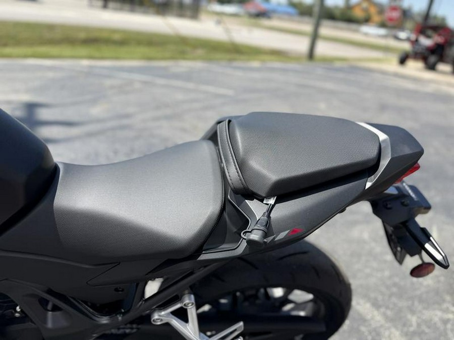 2025 Honda® CB750 Hornet