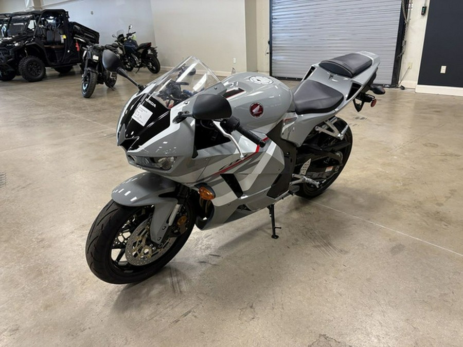 2026 Honda CBR600RR ABS