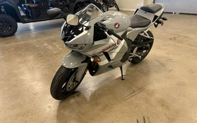 2026 Honda CBR600RR ABS