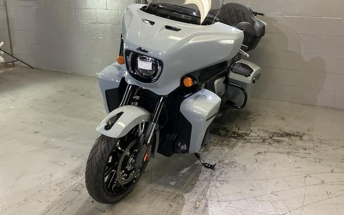 2025 Indian Motorcycle® Roadmaster® PowerPlus Dark Horse® w/PowerBand Storm Gray