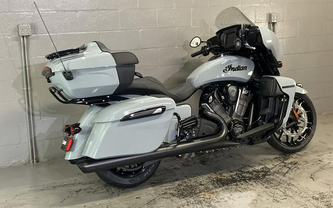 2025 Indian Motorcycle® Roadmaster® PowerPlus Dark Horse® w/PowerBand Storm Gray