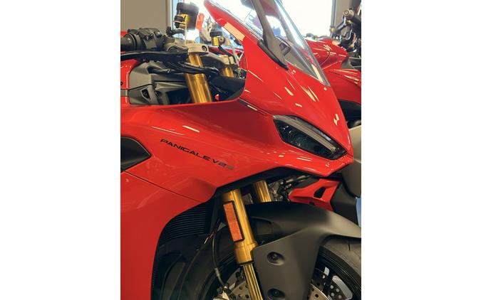 2025 Ducati Panigale V2 S