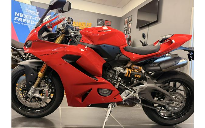 2025 Ducati Panigale V2 S