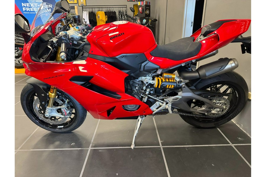 2025 Ducati Panigale V2 S