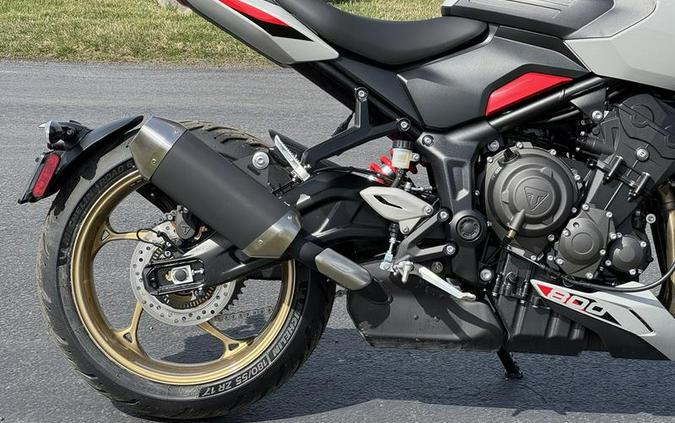2026 Triumph Trident 800 Ash grey