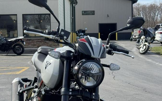 2026 Triumph Trident 800 Ash grey