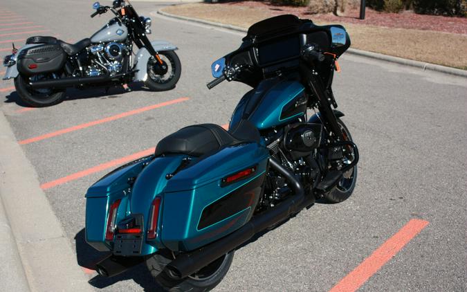 2026 Harley-Davidson Street Glide FLHX