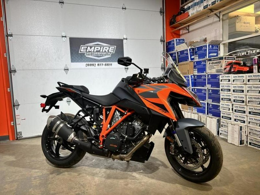 2023 KTM 1290 Super Duke GT