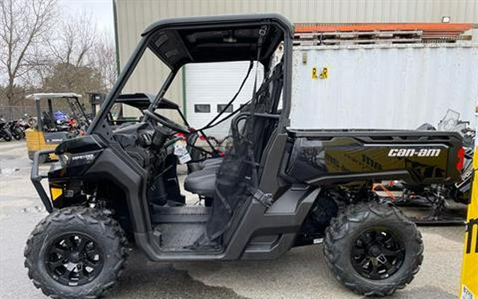 2024 Can-Am Defender XT HD9