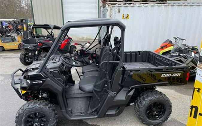 2024 Can-Am Defender XT HD9