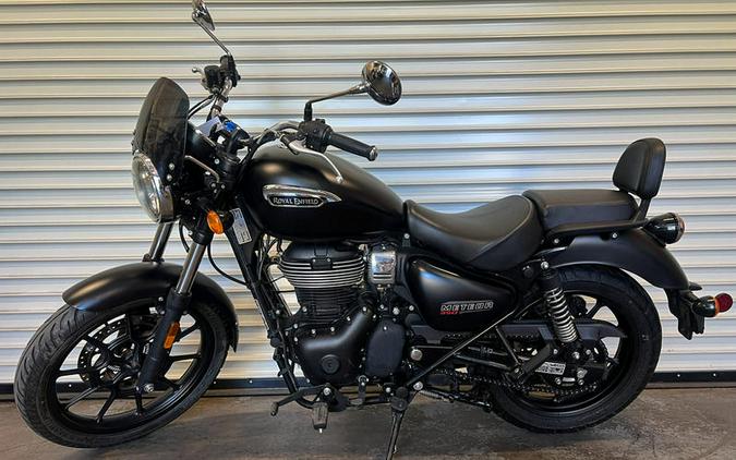 2022 Royal Enfield Meteor Stellar Black