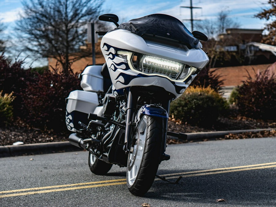 FLTRX 2024 Road Glide®