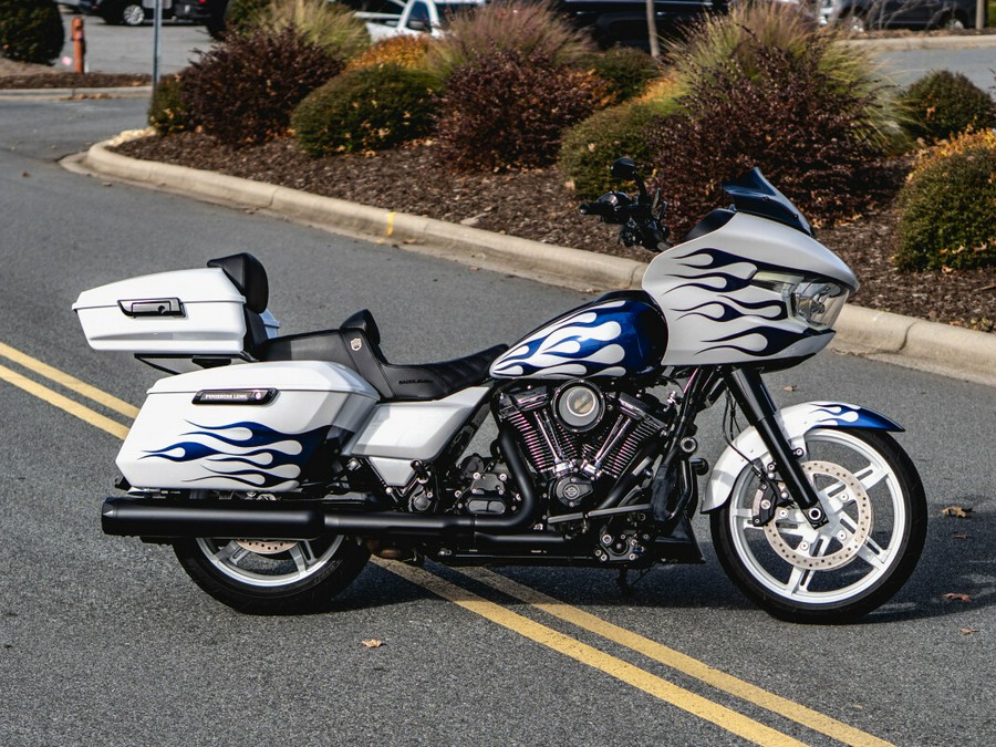 FLTRX 2024 Road Glide®