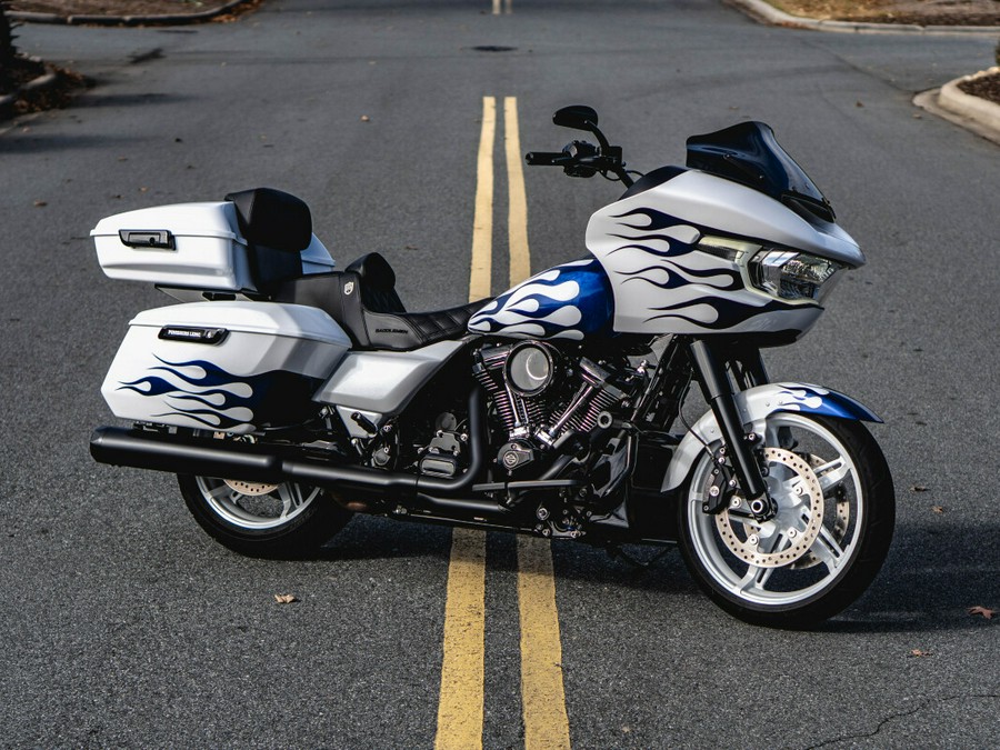 FLTRX 2024 Road Glide®