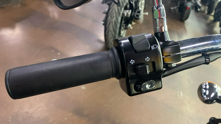 2023 Kawasaki VULCAN 900 CLASSIC