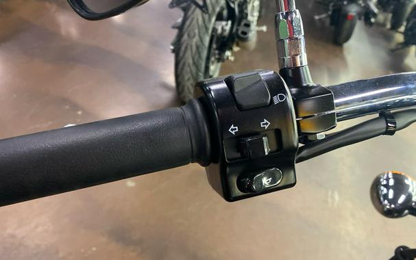 2023 Kawasaki VULCAN 900 CLASSIC