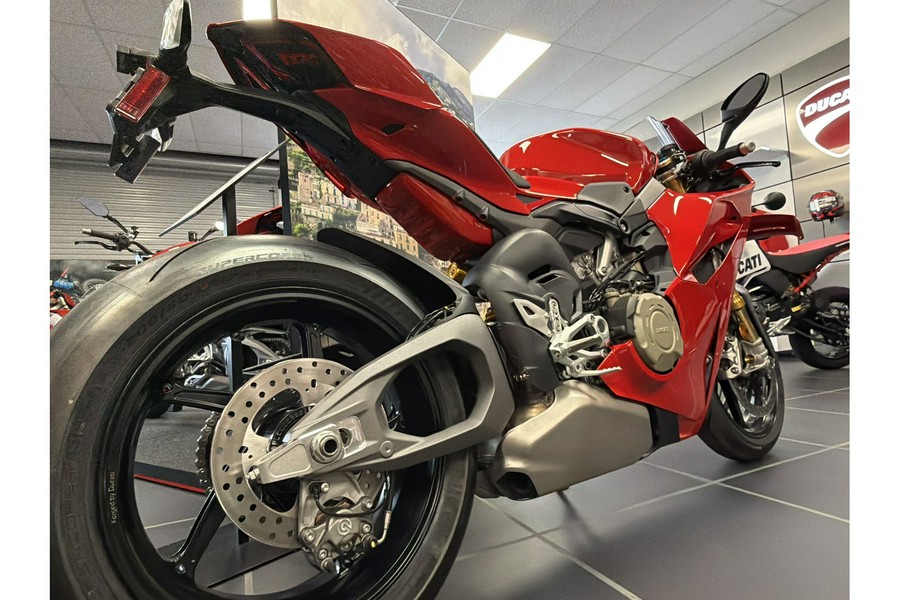 2025 Ducati Panigale V4 S