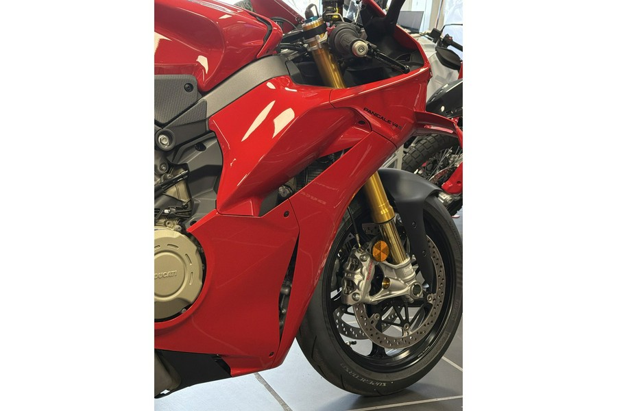 2025 Ducati Panigale V4 S