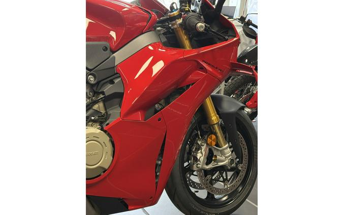 2025 Ducati Panigale V4 S