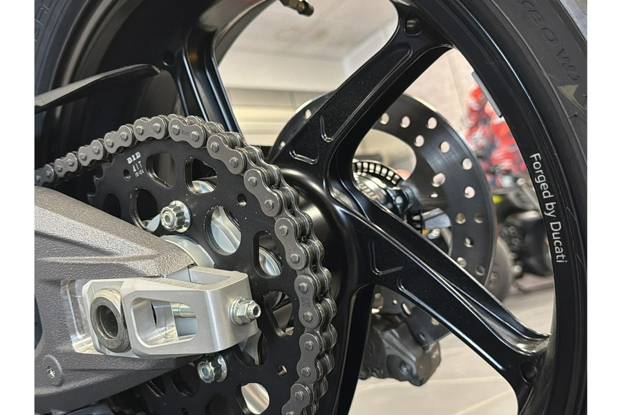 2025 Ducati Panigale V4 S