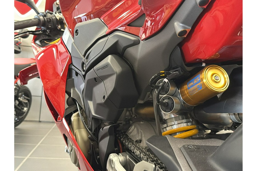 2025 Ducati Panigale V4 S