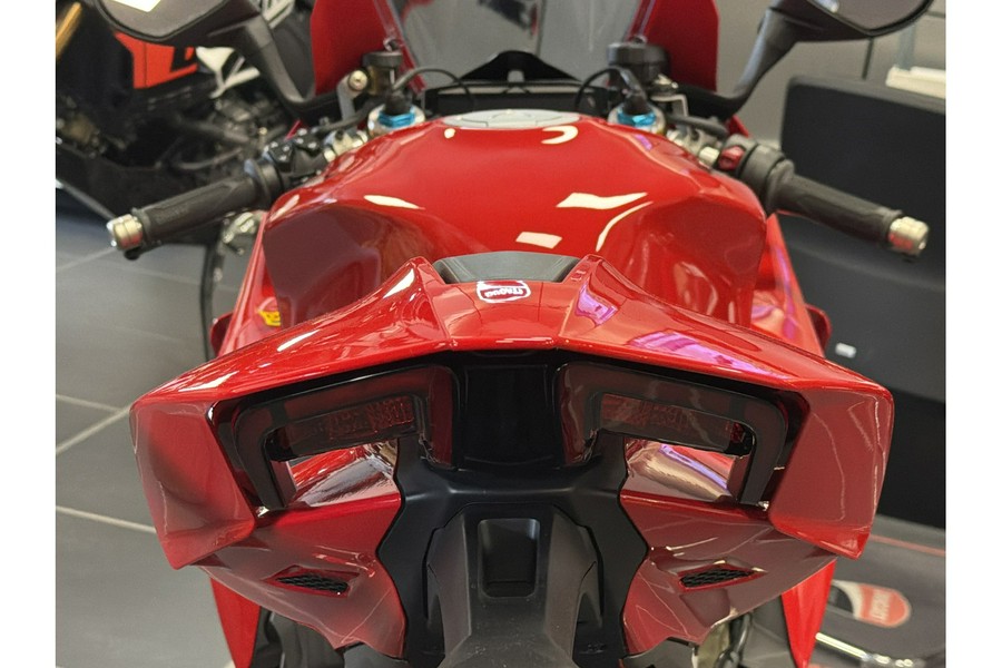 2025 Ducati Panigale V4 S
