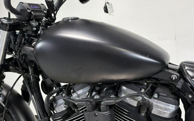 2019 Harley-Davidson® Street Bob® Black Denim