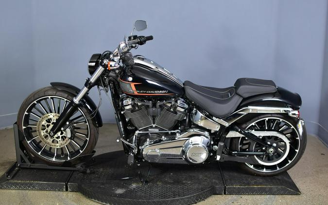 2023 Harley-Davidson Breakout Vivid Black