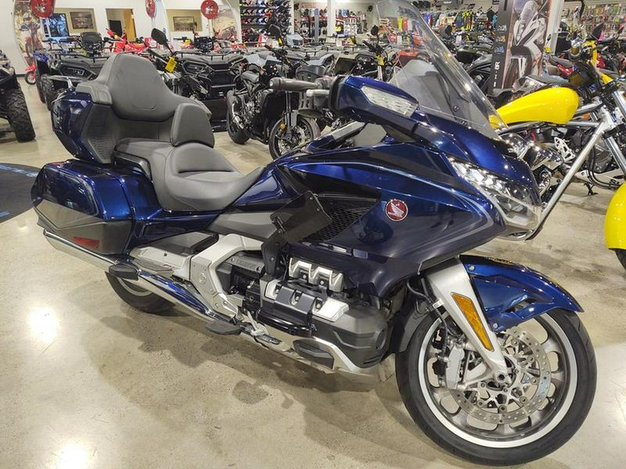 2018 Honda® Gold Wing Tour Automatic DCT Pearl Hawkseye Blue