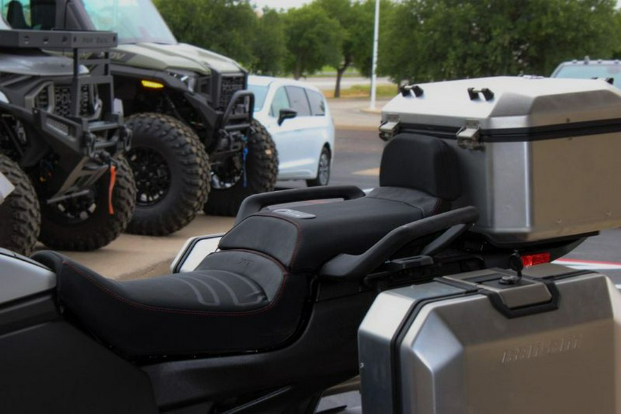 New 2025 CAN-AM CANYON XT