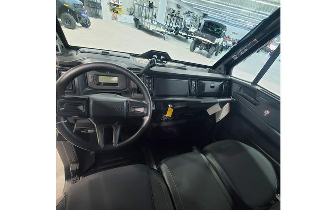 2026 Can-Am Defender MAX XT CAB HD11