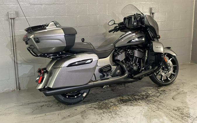 2025 Indian Motorcycle® Roadmaster® Dark Horse® w/Powerband Audio Heavy Metal