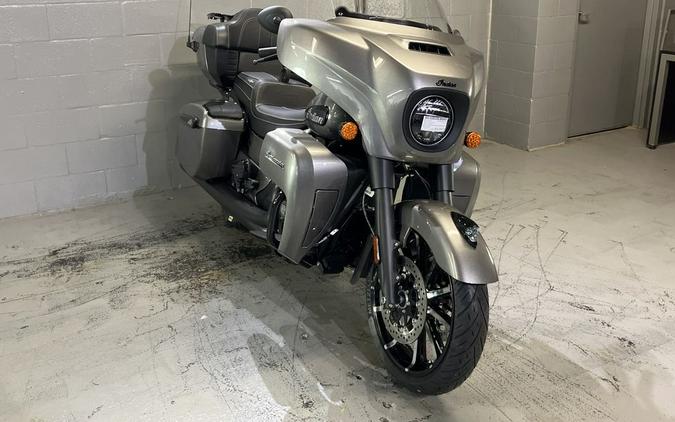 2025 Indian Motorcycle® Roadmaster® Dark Horse® w/Powerband Audio Heavy Metal