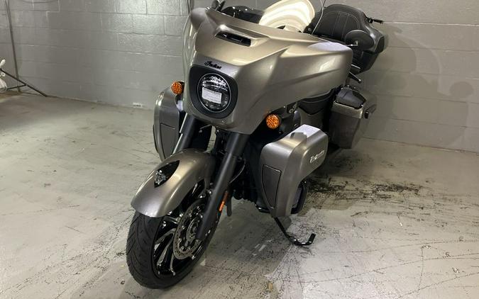 2025 Indian Motorcycle® Roadmaster® Dark Horse® w/Powerband Audio Heavy Metal