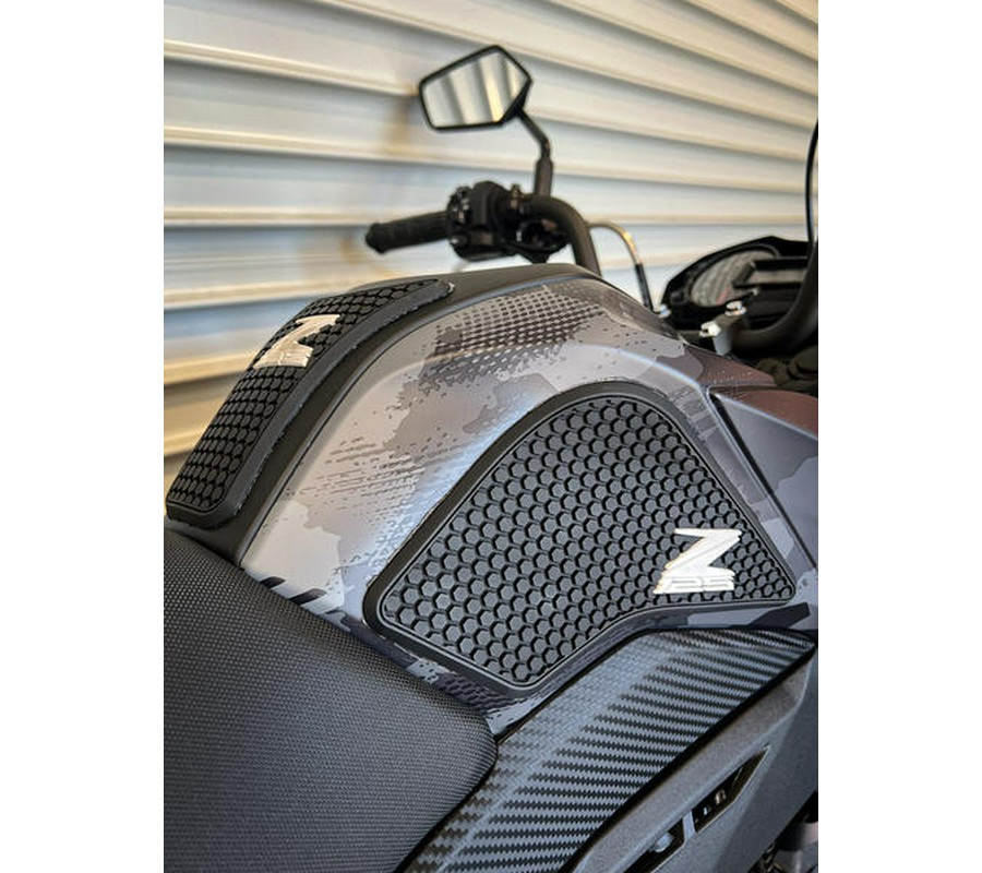 2024 Kawasaki Z125 PRO Cypher Camo Gray Matte/Metallic Matte Carbon Gray