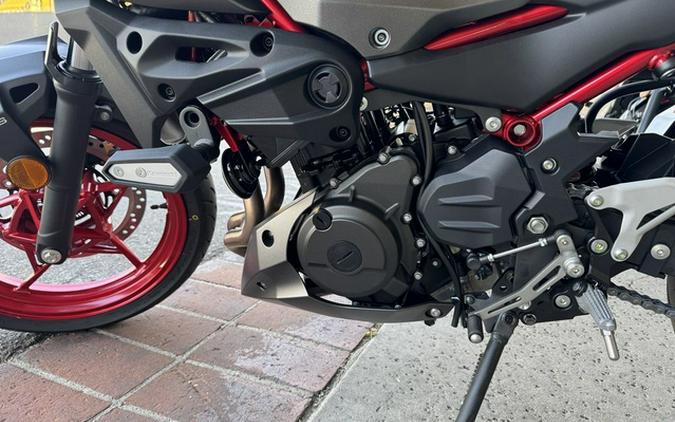 2025 Kawasaki Z500 SE ABS