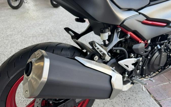 2025 Kawasaki Z500 SE ABS