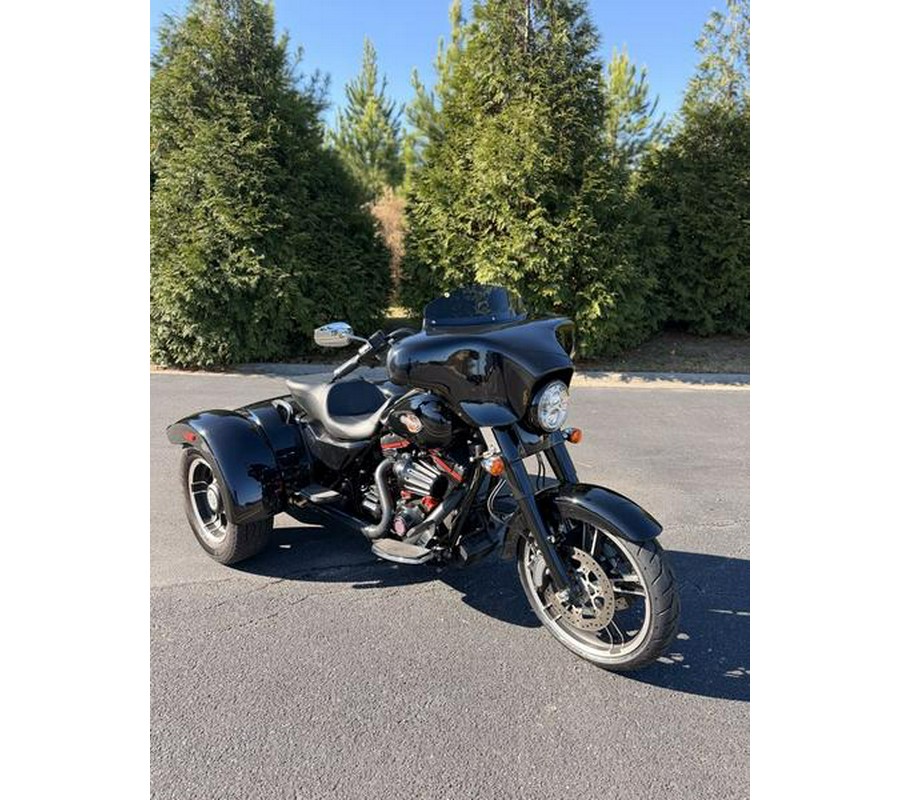 2016 Harley-Davidson® FLRT - Freewheeler®
