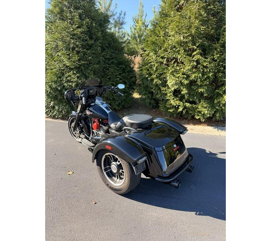 2016 Harley-Davidson® FLRT - Freewheeler®