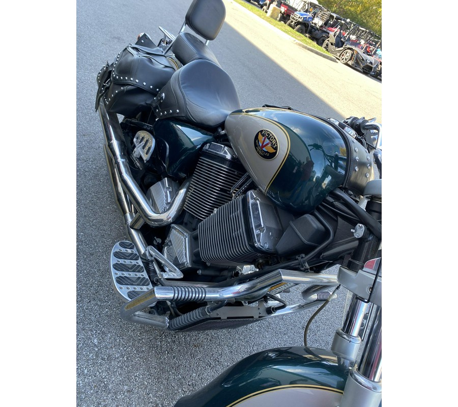 2001 Victory Motorcycles V92C DELUXE "Mechanics Special "